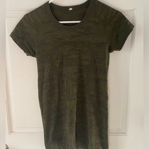 Swiftly Tech Short Sleeve Shirt